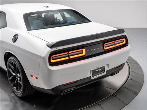 Used 2019 Dodge Challenger SXT w/ Blacktop Package RWD image 27