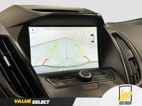 Used 2017 Ford Escape SE w/ SE Leather Comfort Package FWD image 14
