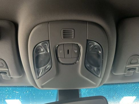 Used 2019 Jeep Compass Trailhawk AWD/4WD image 15