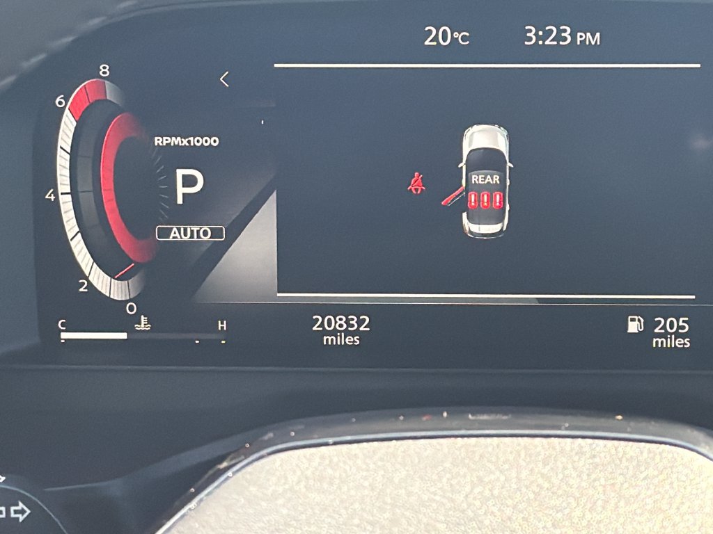 Used 2025 Nissan Rogue SL AWD/4WD image 21