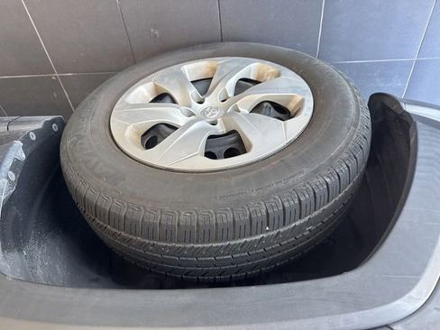 Certified 2021 Toyota RAV4 LE FWD image 2