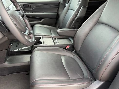 Used 2025 Honda Odyssey Sport-L image 13
