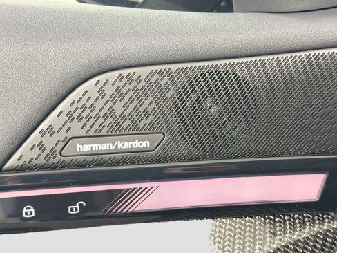 New 2026 BMW i5 eDrive40 w/ M Sport Package image 17