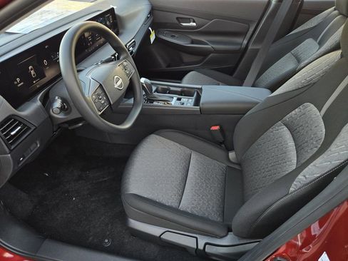 New 2026 Nissan Sentra SV image 17