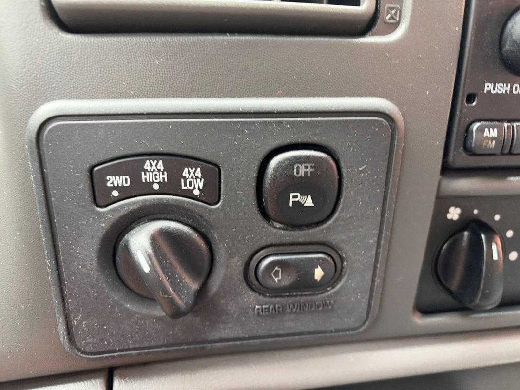Used 2004 Ford F350 4x4 SuperCab Super Duty image 10