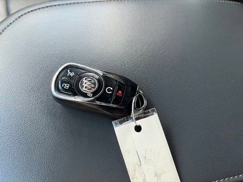 Used 2022 Buick Enclave Premium AWD/4WD image 49