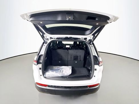 New 2025 Jeep Grand Cherokee L Limited image 26