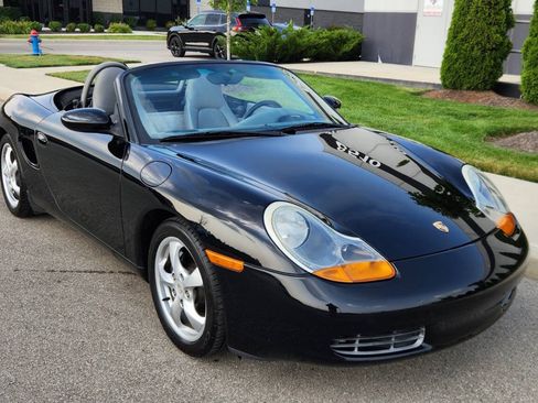Used 2002 Porsche Boxster RWD image 19
