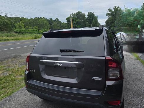 Used 2014 Jeep Compass Latitude image 7