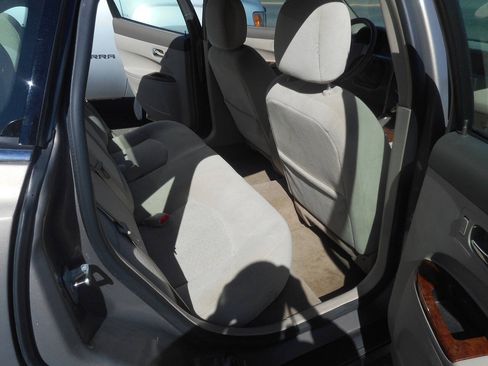 Used 2006 Buick LaCrosse CX FWD image 13
