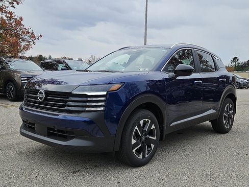 New 2026 Nissan Kicks SV w/ Cold Weather Package image 3