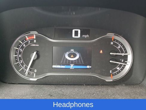 Used 2017 Honda Pilot Touring image 22