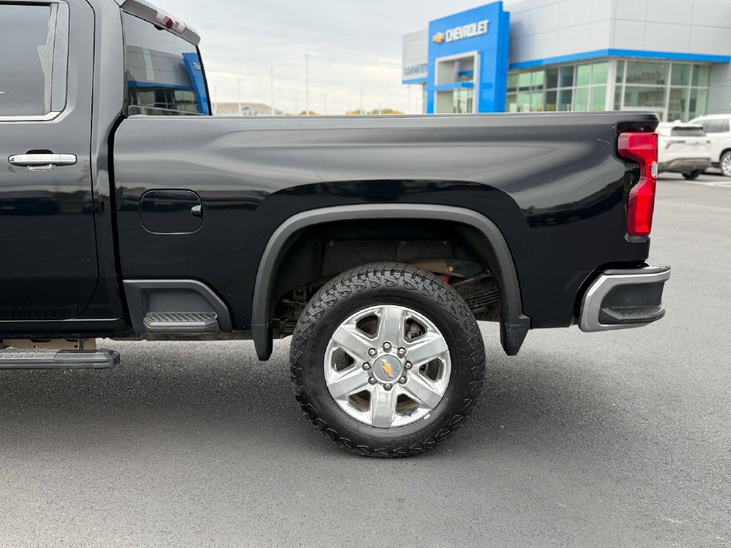 Used 2022 Chevrolet Silverado 3500 LTZ w/ Gooseneck/5TH Wheel Package AWD/4WD image 13