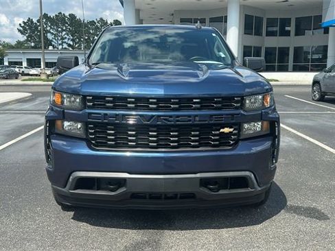 Used 2021 Chevrolet Silverado 1500 Custom image 2