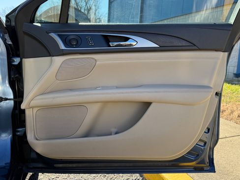 Used 2019 Lincoln MKZ Reserve w/ Reserve Plus Package image 17