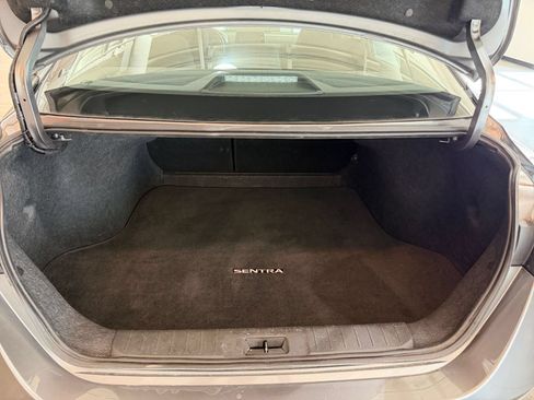 Used 2025 Nissan Sentra SV FWD image 30