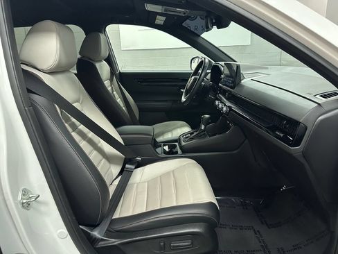 Used 2025 Honda CR-V Sport Touring image 21