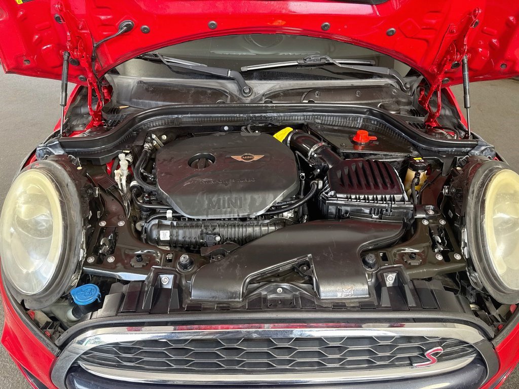 Used 2018 MINI Cooper S FWD image 38