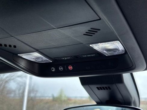 Used 2024 Chevrolet Equinox RS image 29