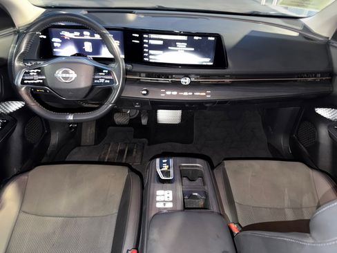 Used 2023 Nissan Ariya FWD image 12
