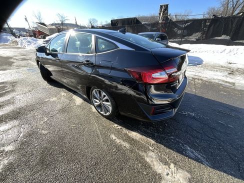 Used 2021 Honda Clarity Touring image 4