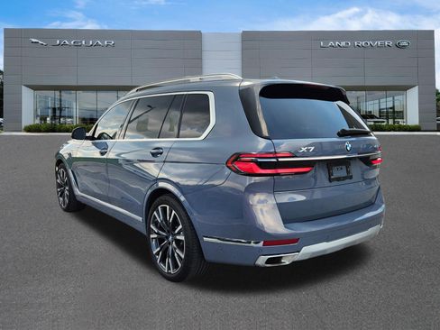 Used 2026 BMW X7 xDrive40i w/ Executive Package AWD/4WD image 3