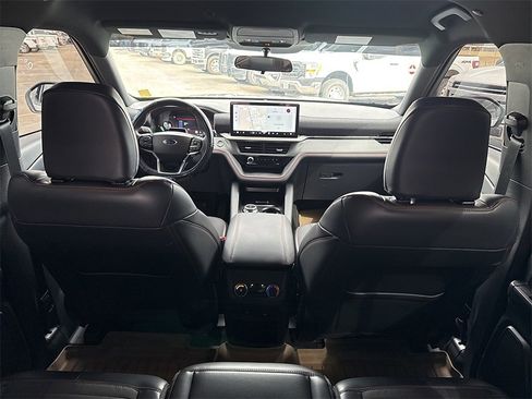 Used 2025 Ford Explorer ST-Line image 16