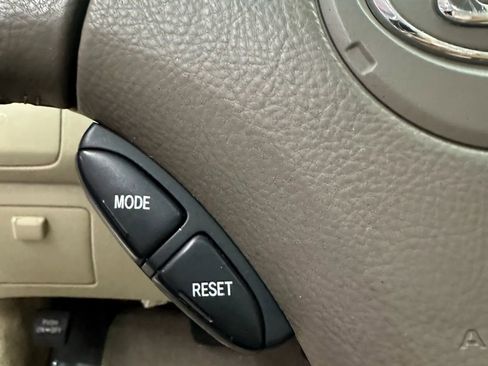 Used 2004 Lexus ES 330 image 13