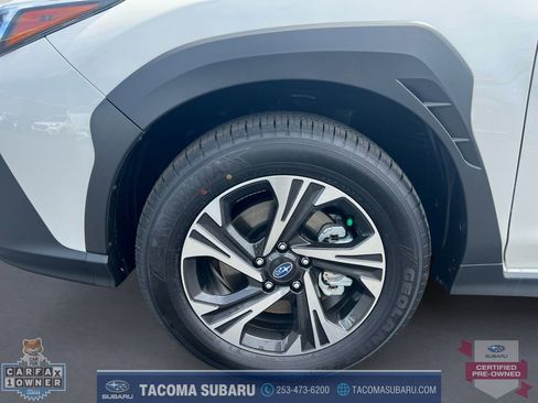 Used 2025 Subaru Crosstrek 2.0i Premium w/ Crosstrek Mirror Package image 9