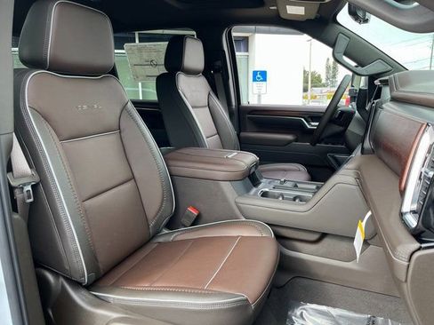 New 2026 GMC Sierra 2500 Denali w/ Denali Reserve Package AWD/4WD image 18