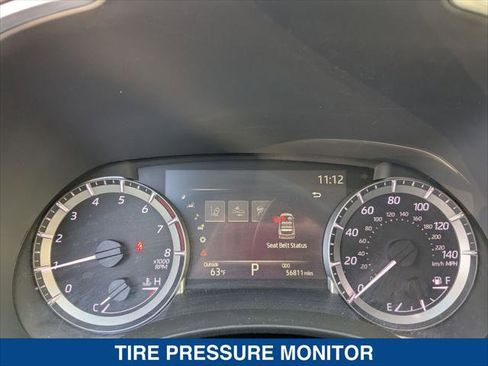 Used 2023 Toyota Highlander XLE image 12