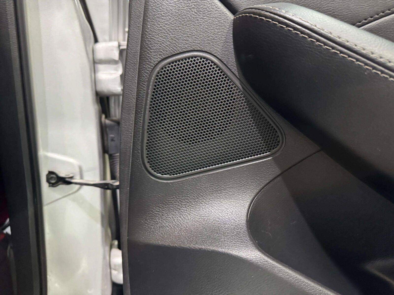 Used 2021 Nissan Maxima 3.5 SV w/ Floor Mat Group FWD image 45