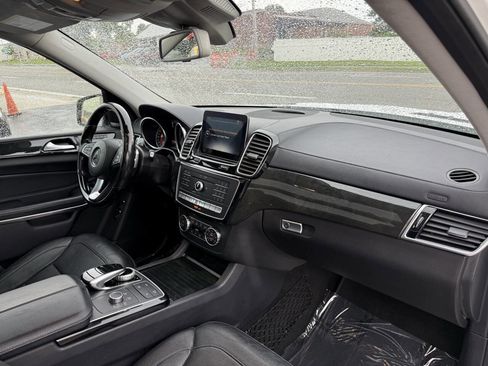 Used 2018 Mercedes-Benz GLS 550 4MATIC w/ Driver Assistance Package image 11
