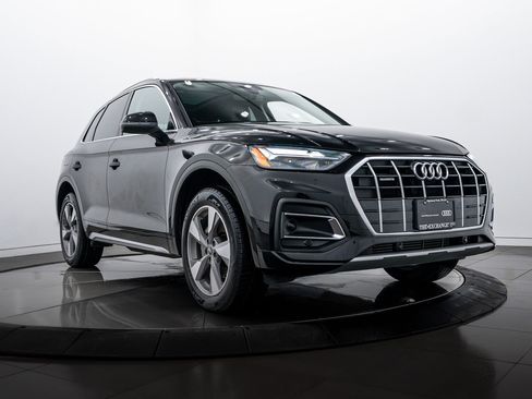 Certified 2023 Audi Q5 2.0T Premium w/ Convenience Package image 1