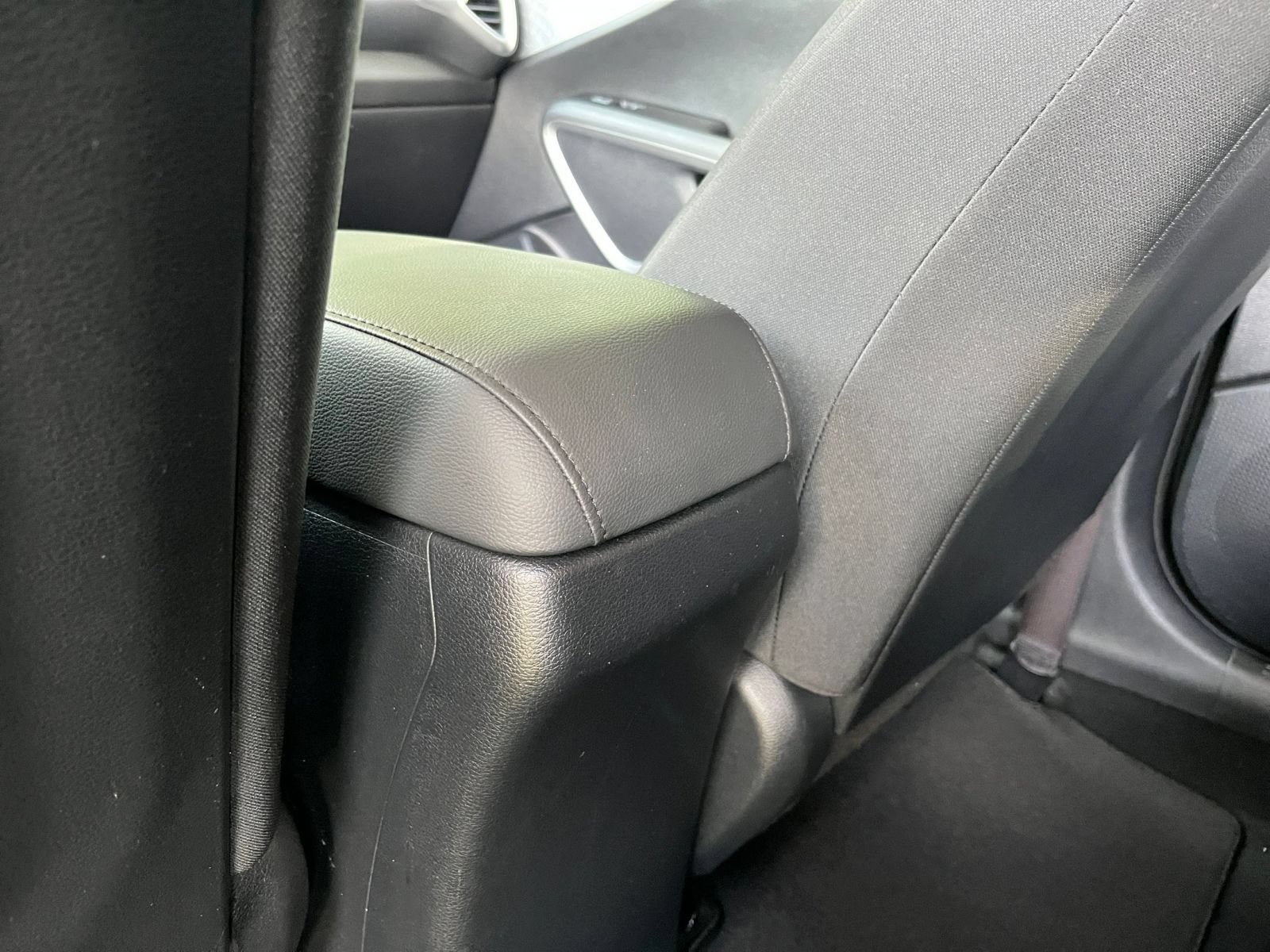 Used 2025 Kia Soul LX w/ LX Technology Package FWD image 21
