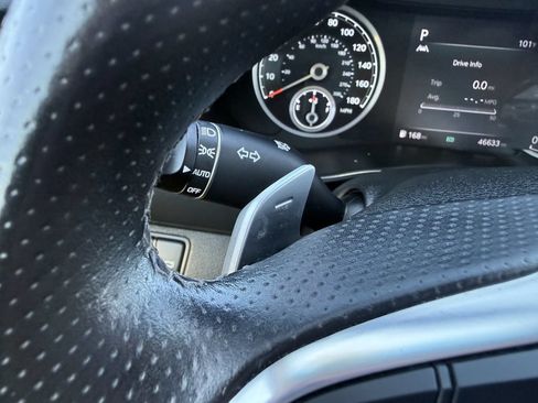 Used 2023 Genesis G70 2.0T RWD image 24