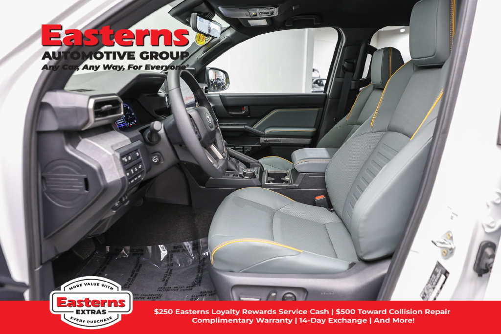 Used 2025 Toyota 4Runner Trailhunter AWD/4WD image 15