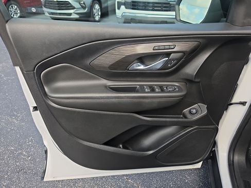 Certified 2023 GMC Terrain SLT w/ Elevation Edition FWD image 18