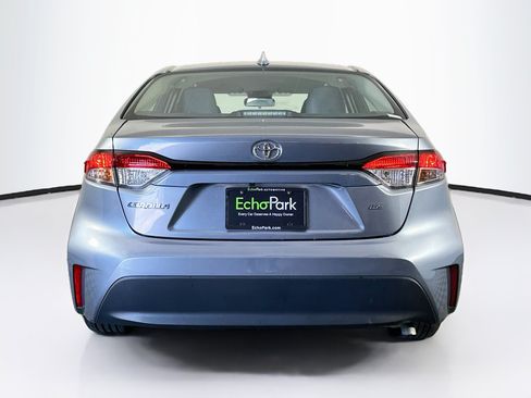 Used 2025 Toyota Corolla LE FWD image 7