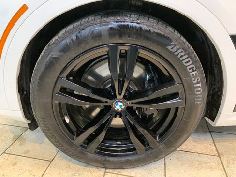 Used 2025 BMW X7 xDrive40i w/ Executive Package AWD/4WD image 14