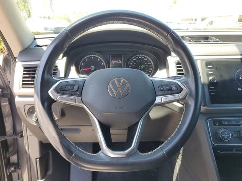 Used 2021 Volkswagen Atlas SE image 17