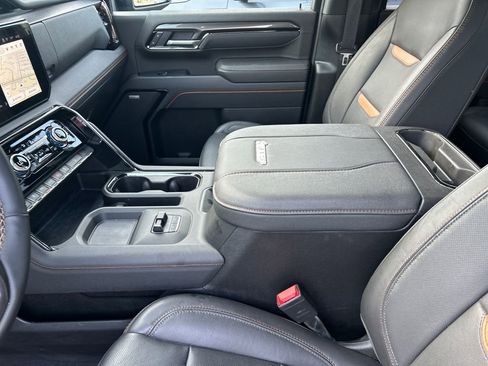 Certified 2025 GMC Sierra 2500 AT4 image 22