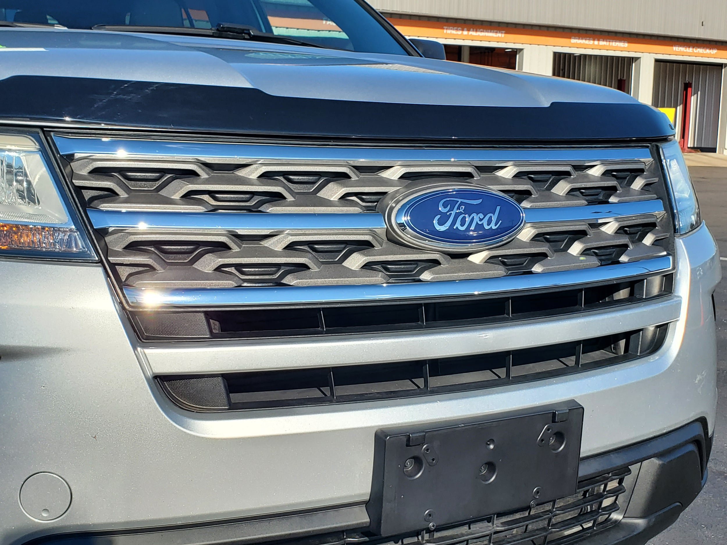 Used 2018 Ford Explorer 4WD image 7
