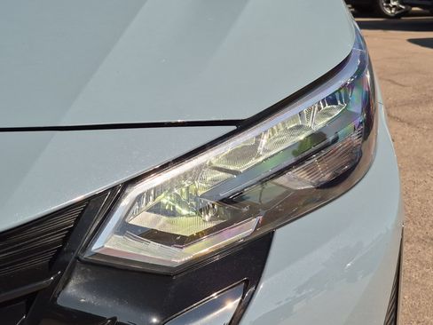 Used 2025 Nissan Sentra SR FWD image 9