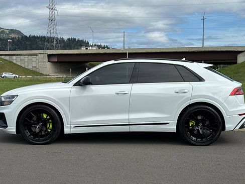 Used 2021 Audi SQ8 Premium Plus w/ SQ8 Black Optic Package AWD/4WD image 6