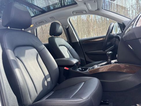 Used 2017 Audi Q5 2.0T Premium Plus w/ Technology Package image 29