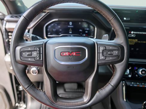 Used 2025 GMC Sierra 1500 AT4 w/ AT4 Premium Package AWD/4WD image 15