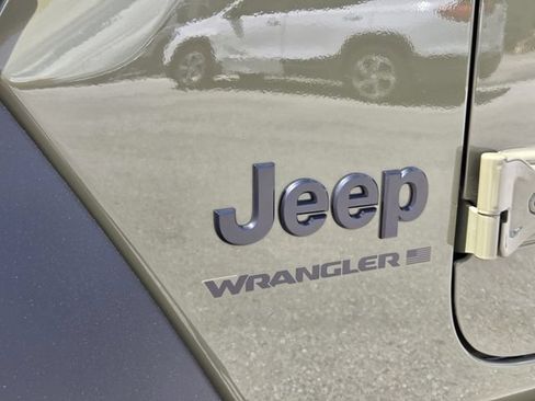 Used 2026 Jeep Wrangler Sport AWD/4WD image 13