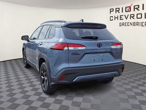 Used 2025 Toyota Corolla Cross LE image 7