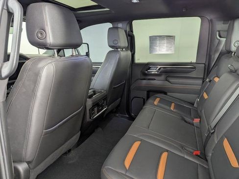 Used 2025 GMC Sierra 2500 AT4 w/ Technology Package image 18